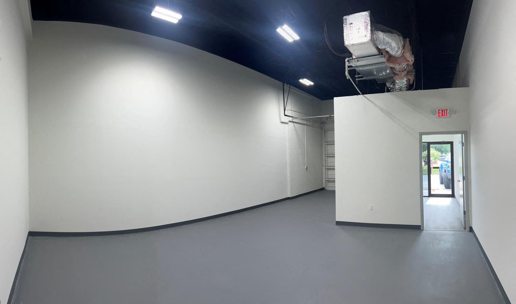 800 SF Industrial Space in Wellington, FL Photo